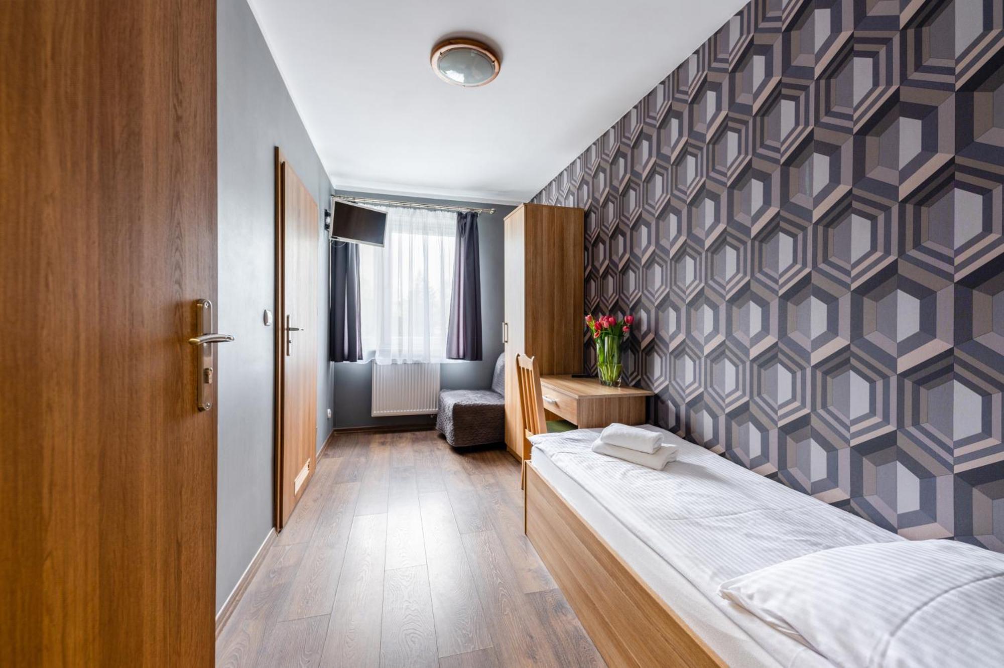 HOTEL SLEEP&GO LUBLINIEC (Polen) - von € 44 | HOTEL-MIX